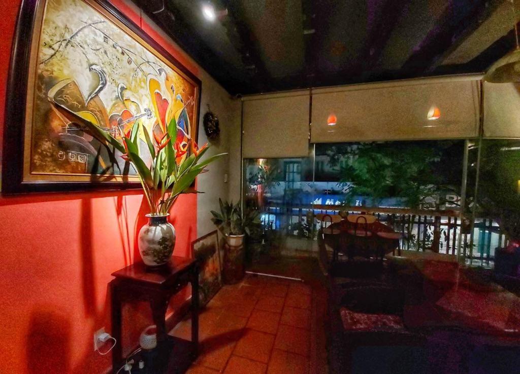 Hanoi Balcony Homestay Экстерьер фото