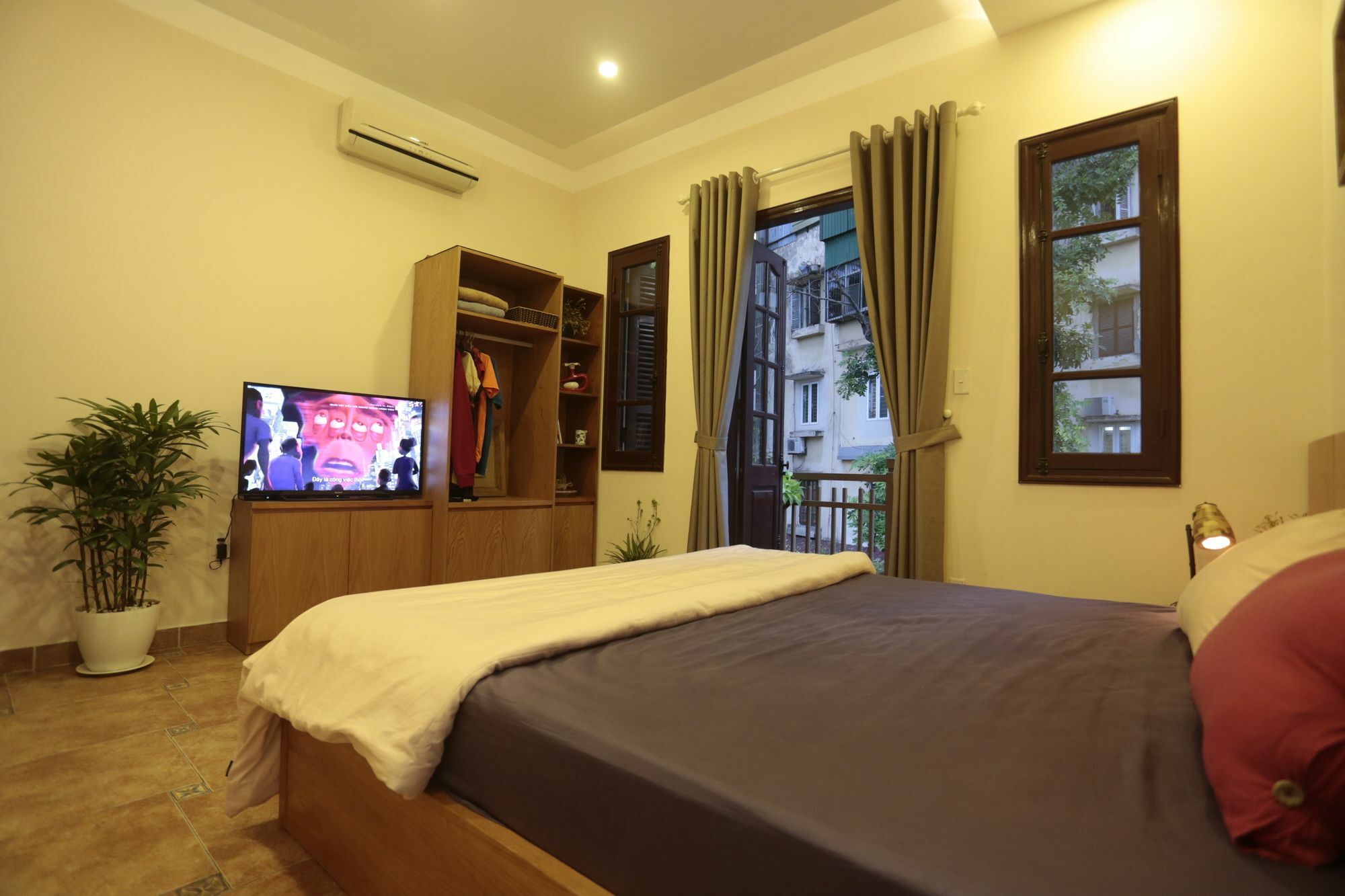Hanoi Balcony Homestay Экстерьер фото
